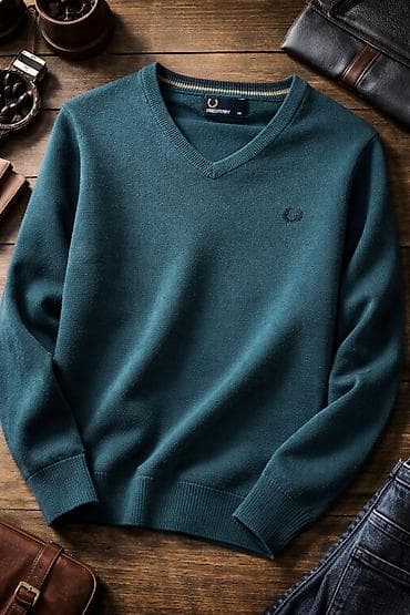 Пальто: Мужской свитер Fred Perry с V-образным вырезом. Размер:XS(по факту — 1