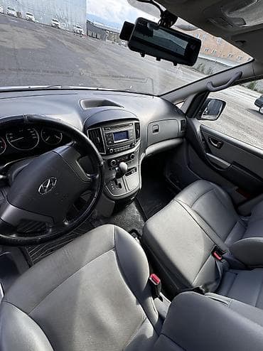 самое машина: Hyundai Starex: 2019 г., 2.5 л, Автомат, Дизель, Фургон — 10