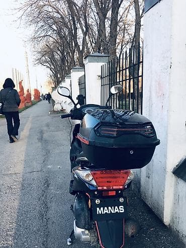 Скутер WANGYA, городской класс 50–150 см³ (модель на фото)