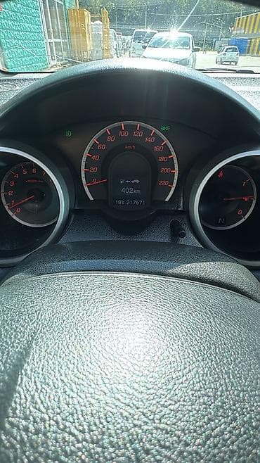 mersedes r18: Honda Jazz: 2009 г., 1.3 л, Робот, Бензин, Седан — 7