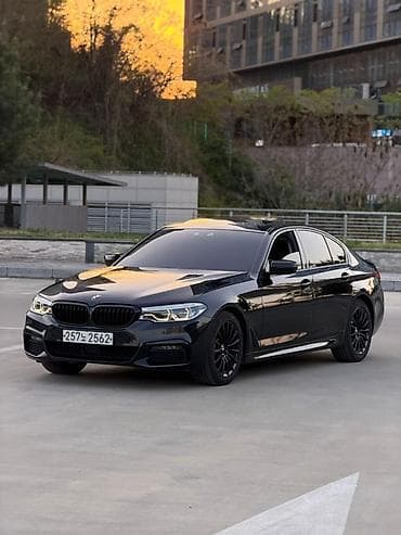 deepal so7: BMW 5 series: 2019 г., 2 л, Автомат, Бензин, Седан — 2