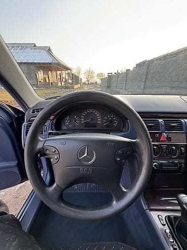 крыло 124 мерс: Mercedes-Benz E-Class: 1999 г., 2.4 л, Ручные, Бензин, Седан — 9