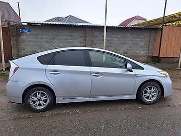 приус 2013: Toyota Prius: 2012 г., 1.8 л, Вариатор, Гибрид, Хэтчбэк — 4