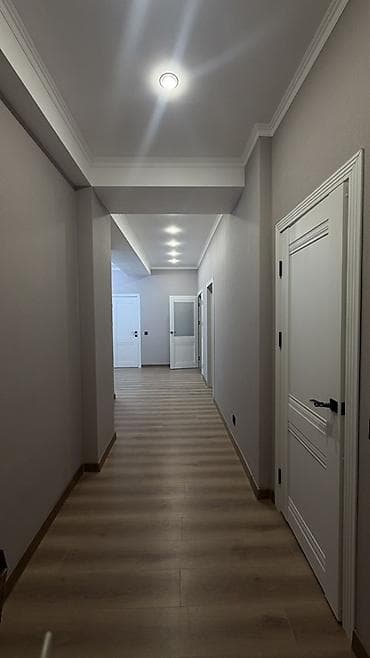 Кыймылсыз мүлк: 🏡 Сдаётся просторная 3-комнатная квартира в Асанбае 📍 Локация — 3