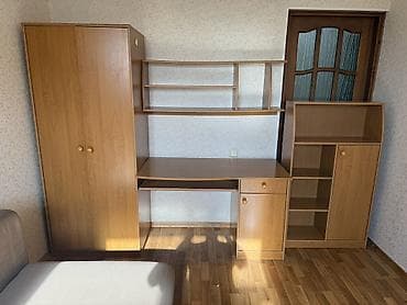 Шифоньер, шкаф для одежды, Б/у, Прямой at lalafo.kg Шифоньер, шкаф для одежды, Б/у, Прямой