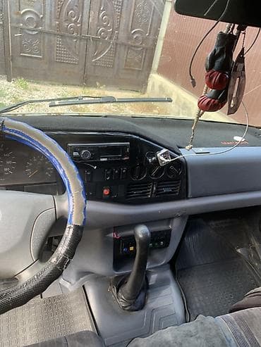 geely monjaro: Mercedes-Benz Спринтер: 1999 г., Фургон — 6