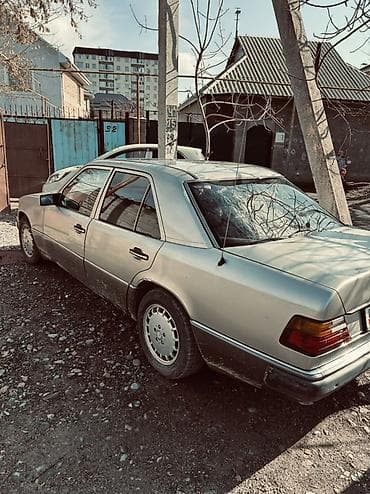 210 cdi: Mercedes-Benz E-Class: 1990 г., 2 л, Механика, Бензин, Седан — 2