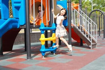 ковры резиновые: Компания Shtrih.kg производит напольные резиновые крошки, толщиной — 1