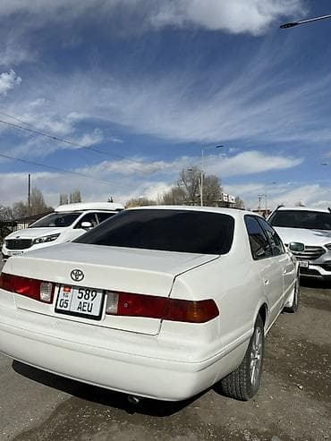 продаю тойота превия: Toyota Camry: 2000 г., 2.2 л, Автомат, Газ, Седан — 4