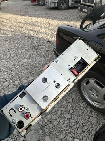 автомагнитола выдвижной: Автомагнитола Kenwood KDC-4051U (1-DIN) Особенности: - Поддержка — 3