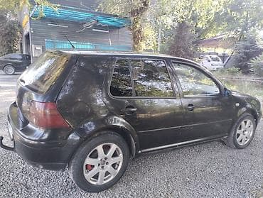 Продажа авто: Volkswagen Golf: 2003 г., 2.3 л, Механика, Газ, Хэтчбэк — 6