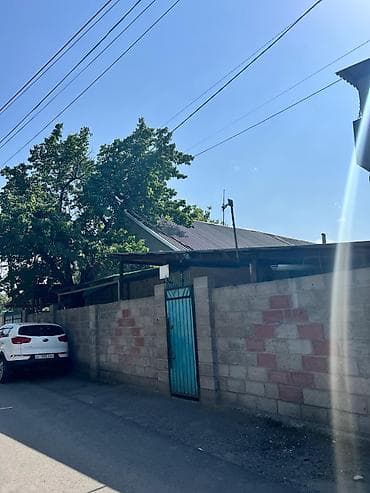 продаю бишкек: 🔥ТОПОВАЯ ЛОКАЦИЯ🔥 ПРОДАЕТСЯ УЮТНЫЙ ДОМИК В ЦЕНТРЕ ГОРОДА! ● Пол Дом — 2