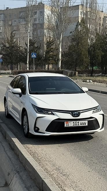 corolla 2016: Toyota Corolla: 2022 г., 1.8 л, Вариатор, Гибрид, Седан — 2