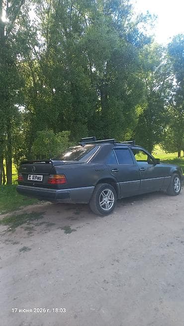 tur: Mercedes-Benz W124: 1990 г., 2 л, Механика, Бензин, Седан — 5