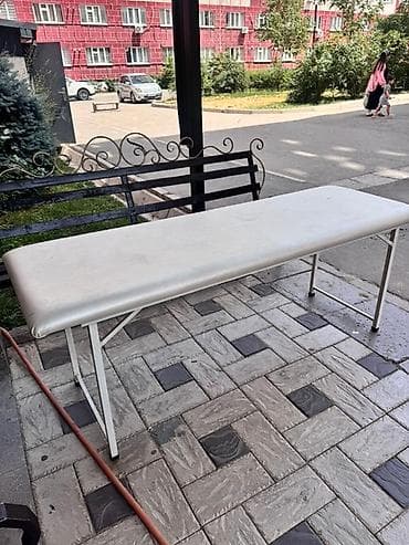 Кушетка для массажиста, косметолога 4500сом
Помощница 1000сом