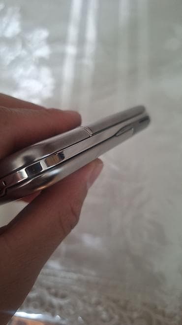 alcatel 1010d: Nokia E5, 4 ГБ, цвет - Серый — 4