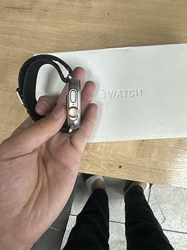 Apple Watch Ultra, титановый корпус В комплекте: Коробка, ремешок