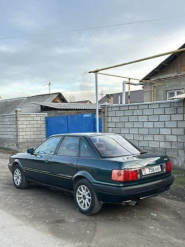 Унаа сатуу: Audi 80: 1993 г., 2 л, Кол менен иштөөчү, Бензин, Седан — 4