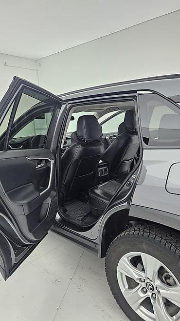 тайота марки: Toyota RAV4: 2019 г., 2.5 л, Автомат, Бензин, Кроссовер — 10