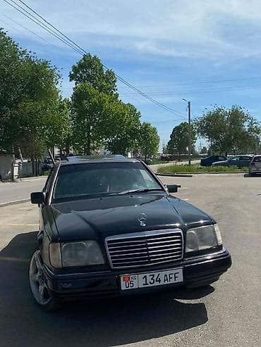 Mercedes-Benz W124: 1993 г., 3.2 л, Автомат, Бензин, Седан — 7