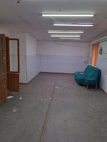 гараж на аренду: Сдается в аренду помещение на цокольном/полуподвальном уровне. Байтик — 3