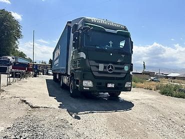 Тягач, Mercedes-Benz, Тентованный — 1