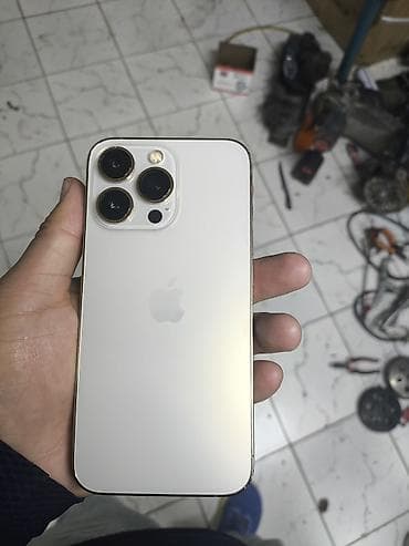 IPhone 13 Pro, Б/у, 256 ГБ, Золотой, Чехол, 74 %