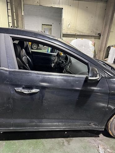 Дверь Передняя правая Hyundai, Б/у, Оригинал — 1