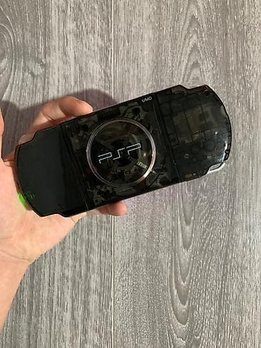 psp 2001: PSP 3000 В идеальном состоянии выглядит как новый. В комплекте флешка — 4