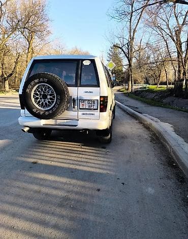 sg 9: Isuzu Bighorn: 2000 г., 3 л, Автомат, Дизель, Внедорожник — 3