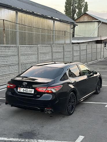 Toyota Camry: 2018 г., 2.5 л — 7
