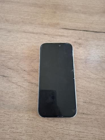 IPhone (серия с тремя камерами Pro) в белом/серебристом цвете. не — 2