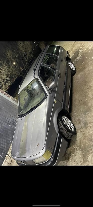 продаю хайландер: Volkswagen Passat: 1983 г., Универсал — 4