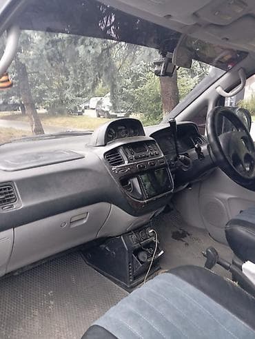 bcd com: Mitsubishi Delica: 2003 г., 3 л, Автомат, Газ, Минивэн — 4