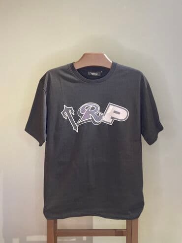 брендовые мужские спортивные костюмы из турции: Футболки TRAPSTAR
Размер М и S 
Качество💣💥 — 1