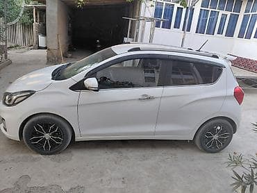 макс: Chevrolet Spark: 2018 г., 1 л, Вариатор, Бензин, Хэтчбэк — 3