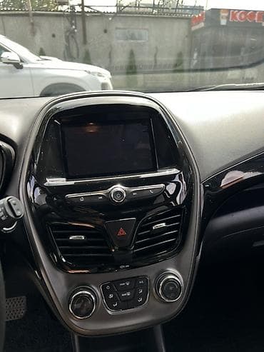 1: Chevrolet Spark: 2020 г., 1 л, Вариатор, Бензин, Хэтчбэк — 10