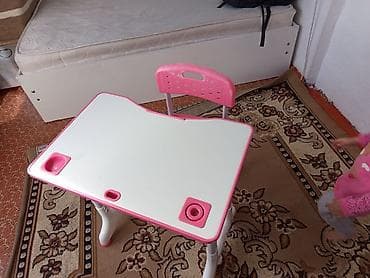 угловой письменный стол для школьника: Комплект детского стола и стула, Б/у — 4