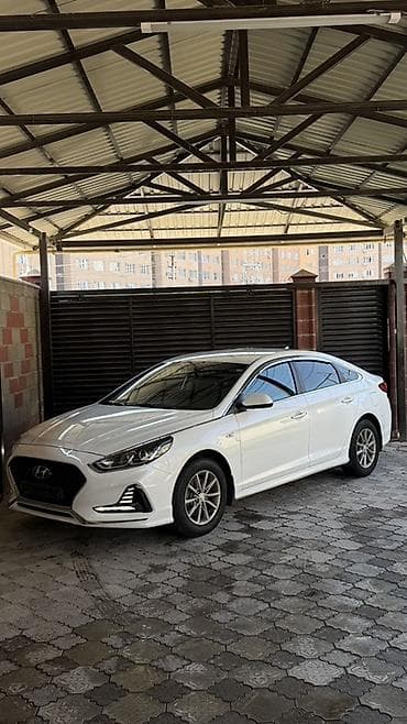 Hyundai Sonata: 2021 г., 2 л, Автомат, Бензин, Седан