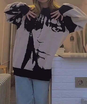 oversize: Продаю свитер oversize. Из очень приятного материала. Плотный — 3