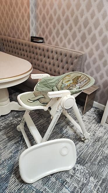 Стульчик для кормления, Б/у, Другой бренд, Пластик, Другой вид, цвет - Зеленый at lalafo.kg Стульчик для кормления, Б/у, Другой бренд, Пластик, Другой вид, цвет - Зеленый