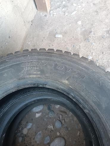 машина шины: Пара внедорожных шин 215/75 R17.5 Характеристики: - Размер: 215/75 — 2