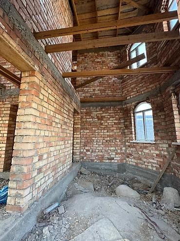 самоотделка: Жер Үй САТЫЛАТ 📍Аянты: 4 сотых, 21м х 18м 📍Кабат: 2 📍Коммуникация — 6