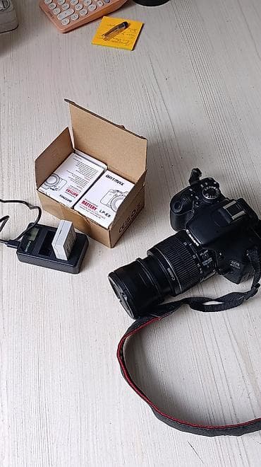 Canon 600D. Фотоаппараты. Баары иштейт. Объектив жаңыга алмашкан. Эки