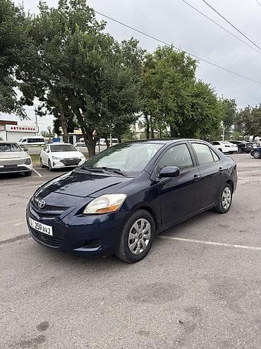 byd e7: Toyota Yaris: 2007 г., 1.5 л, Автомат, Бензин, Седан — 2