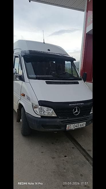 военные одежда: Mercedes-Benz Sprinter — пассажирский микроавтобус высокой крыши — 1