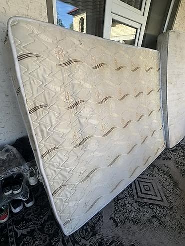 Спальный матрас, Б/у, Односпальный, Пружинный, Жаккард, Матрасы средней жесткости at lalafo.kg Спальный матрас, Б/у, Односпальный, Пружинный, Жаккард, Матрасы средней жесткости