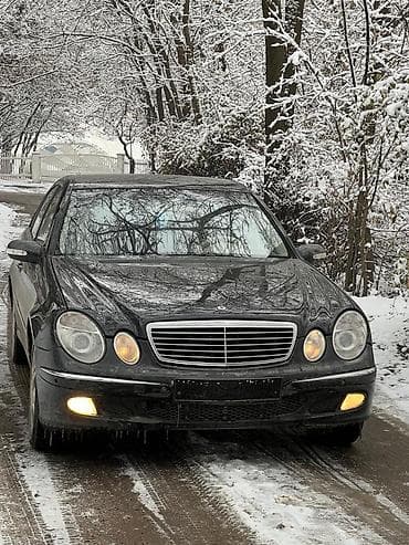 Mercedes-Benz E-Class: 2004 г., 2 л, Автомат, Бензин, Седан — 3