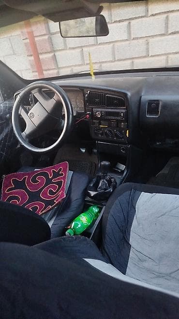 Volkswagen Passat Variant: 1992 г., Механика, Универсал