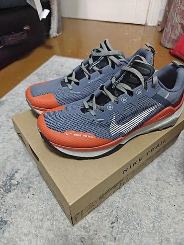 Жеке буюмдар: Эркектердин кроссовкасы, 42.5, Nike, Жаңы, түсү - Боз, Өзү алып кетүү — 2